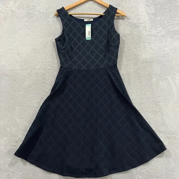 Le Lis Dress Womens Medium Kano Navy Blue Sleeveless Textured Knit A Line USA - Picture 1 of 11
